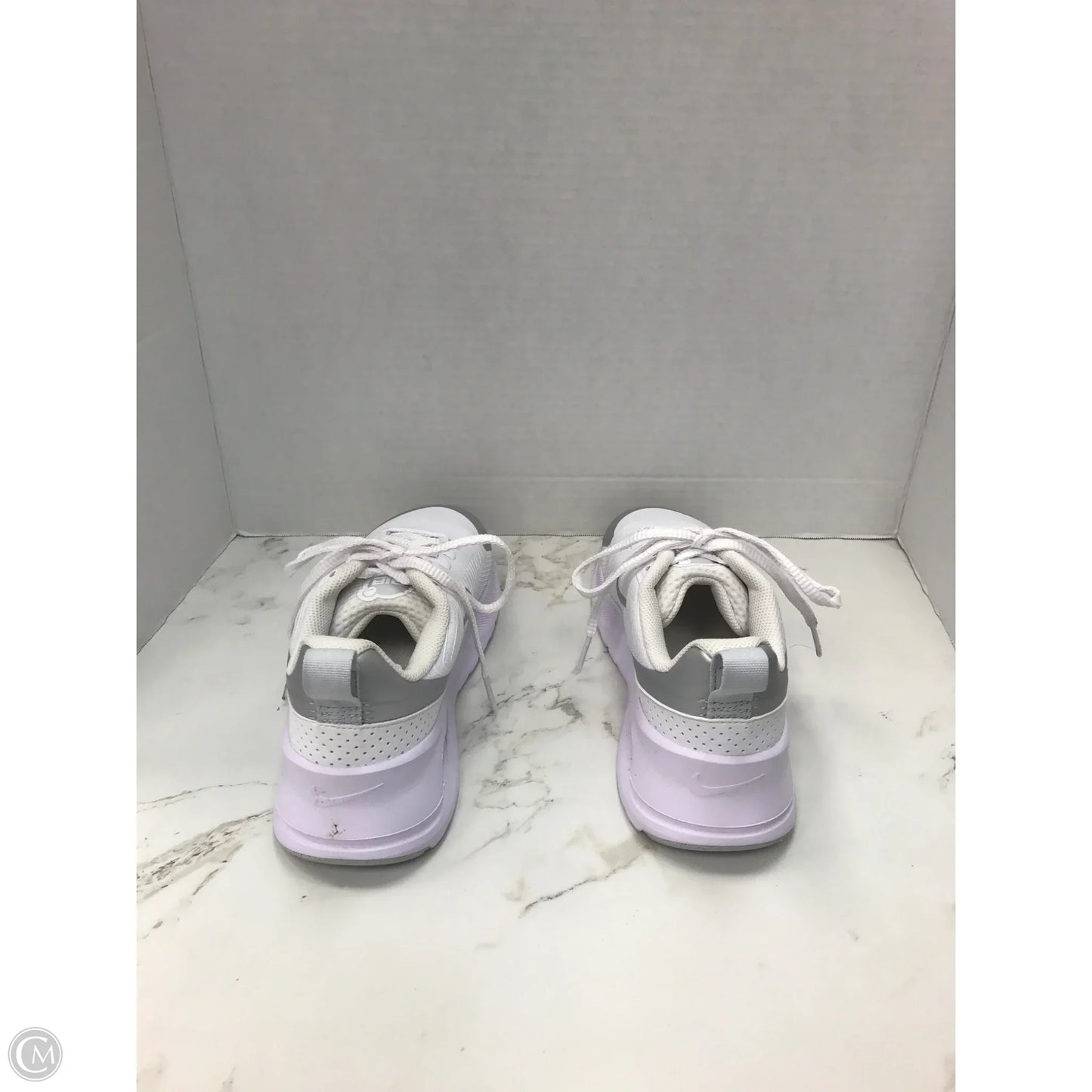 Shoes Athletic By Nike In White, Size: 7