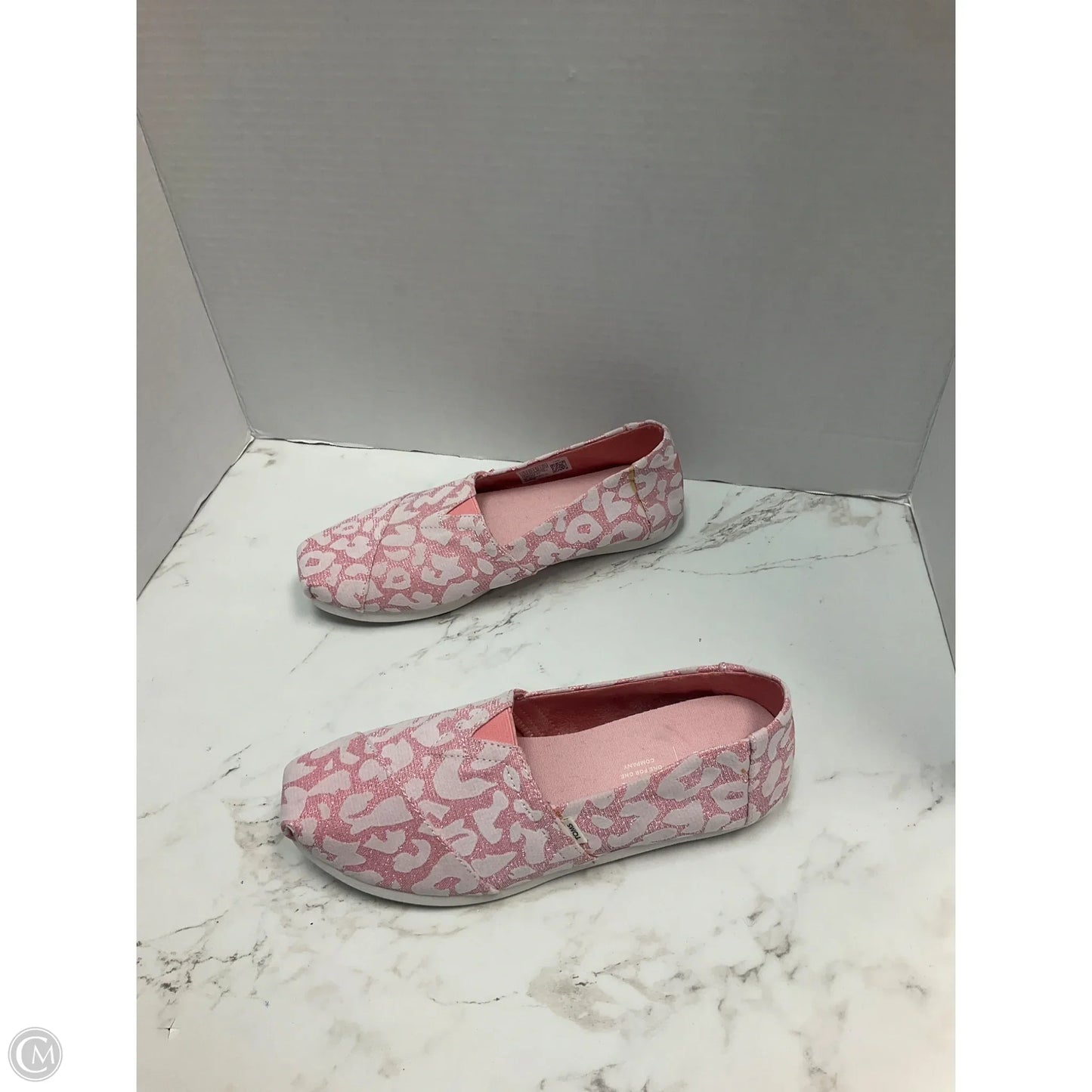 Shoes Flats By Toms In Pink, Size: 7.5