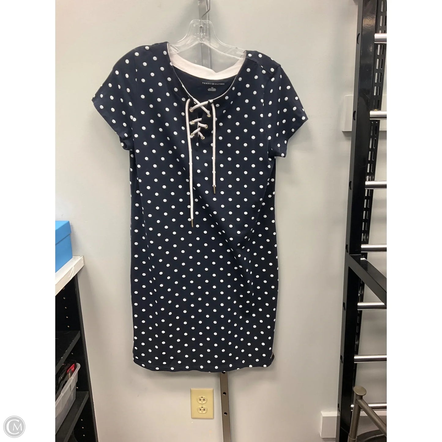 Dress Casual Short By Tommy Hilfiger In Polkadot Pattern, Size: L