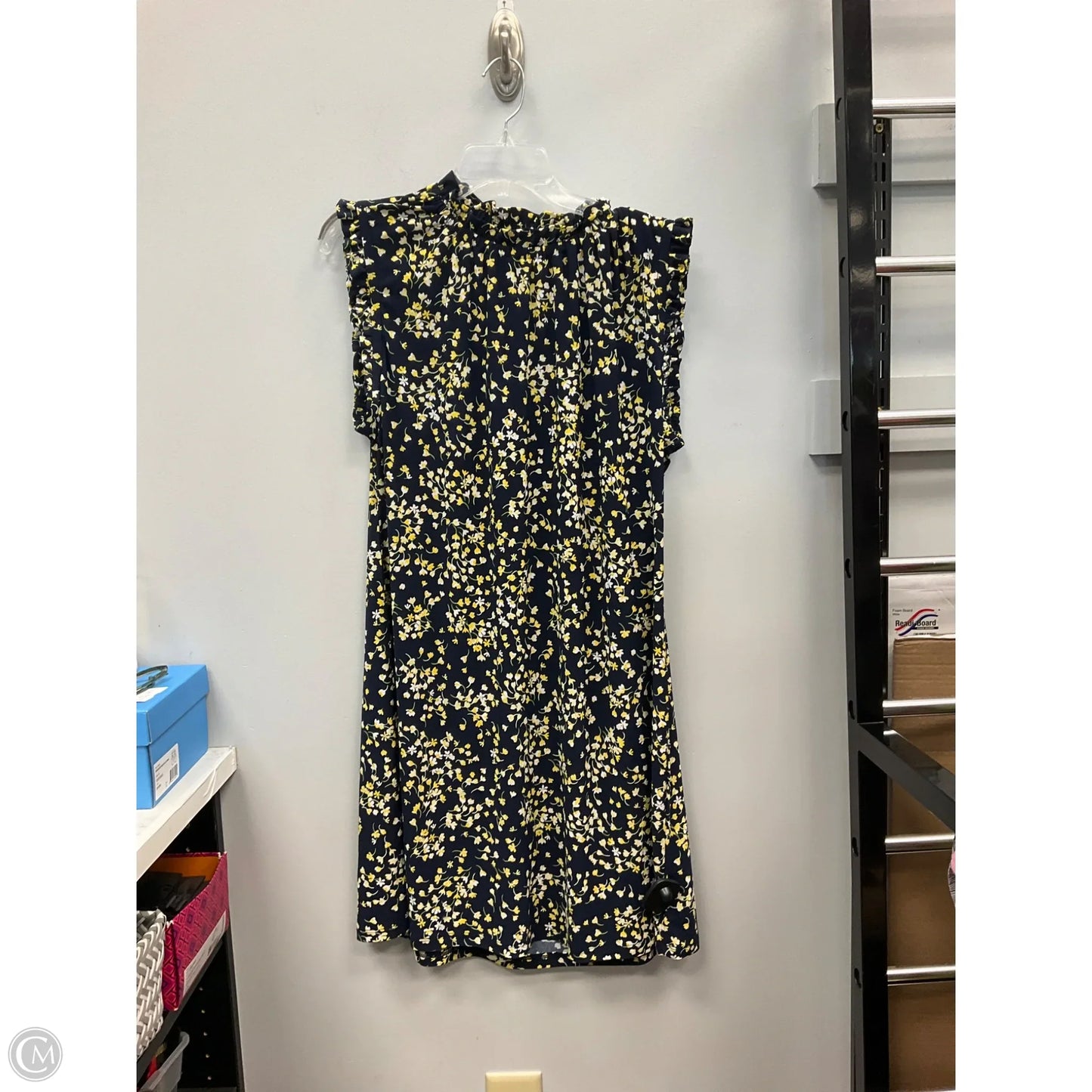 Dress Casual Short By Tommy Hilfiger In Floral Print, Size: 16
