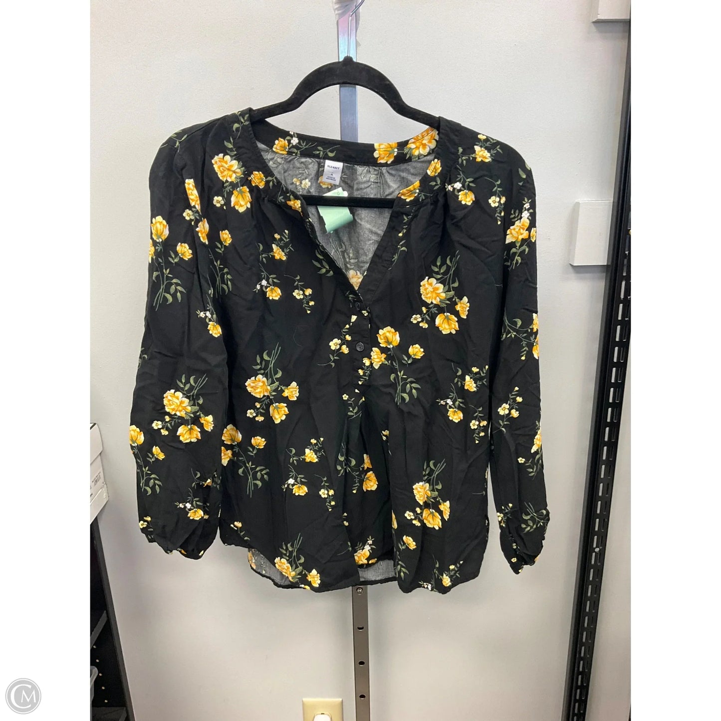 Top Long Sleeve By Old Navy In Black & Yellow, Size: M