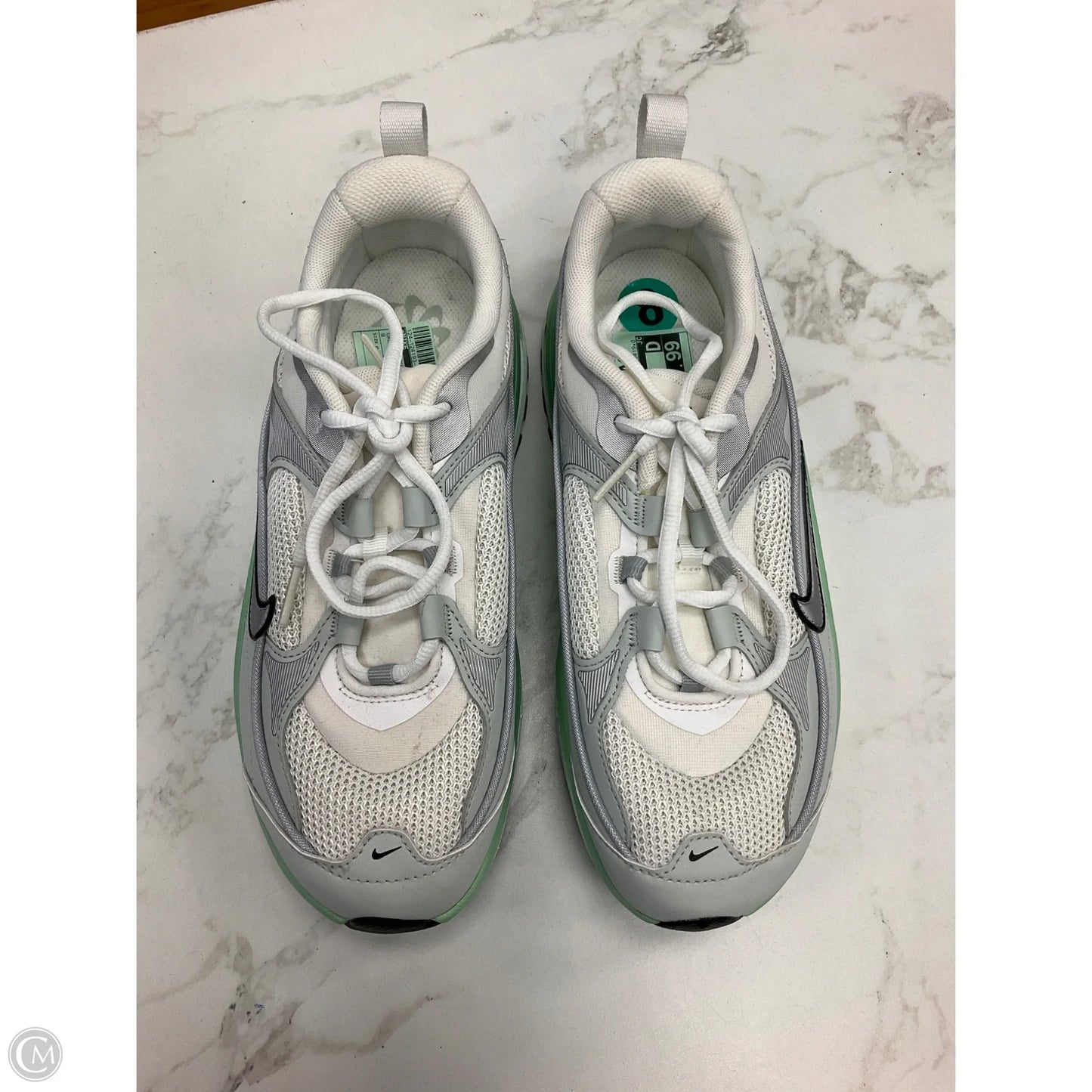 Shoes Athletic By Nike In Green & White, Size: 8