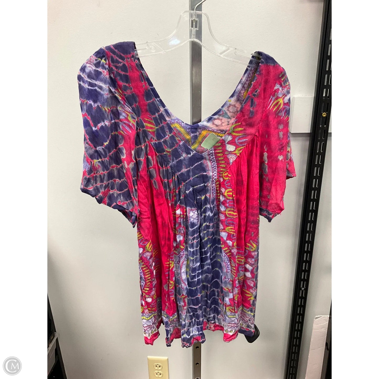 Top Short Sleeve By Clothes Mentor In Pink & Purple, Size: M