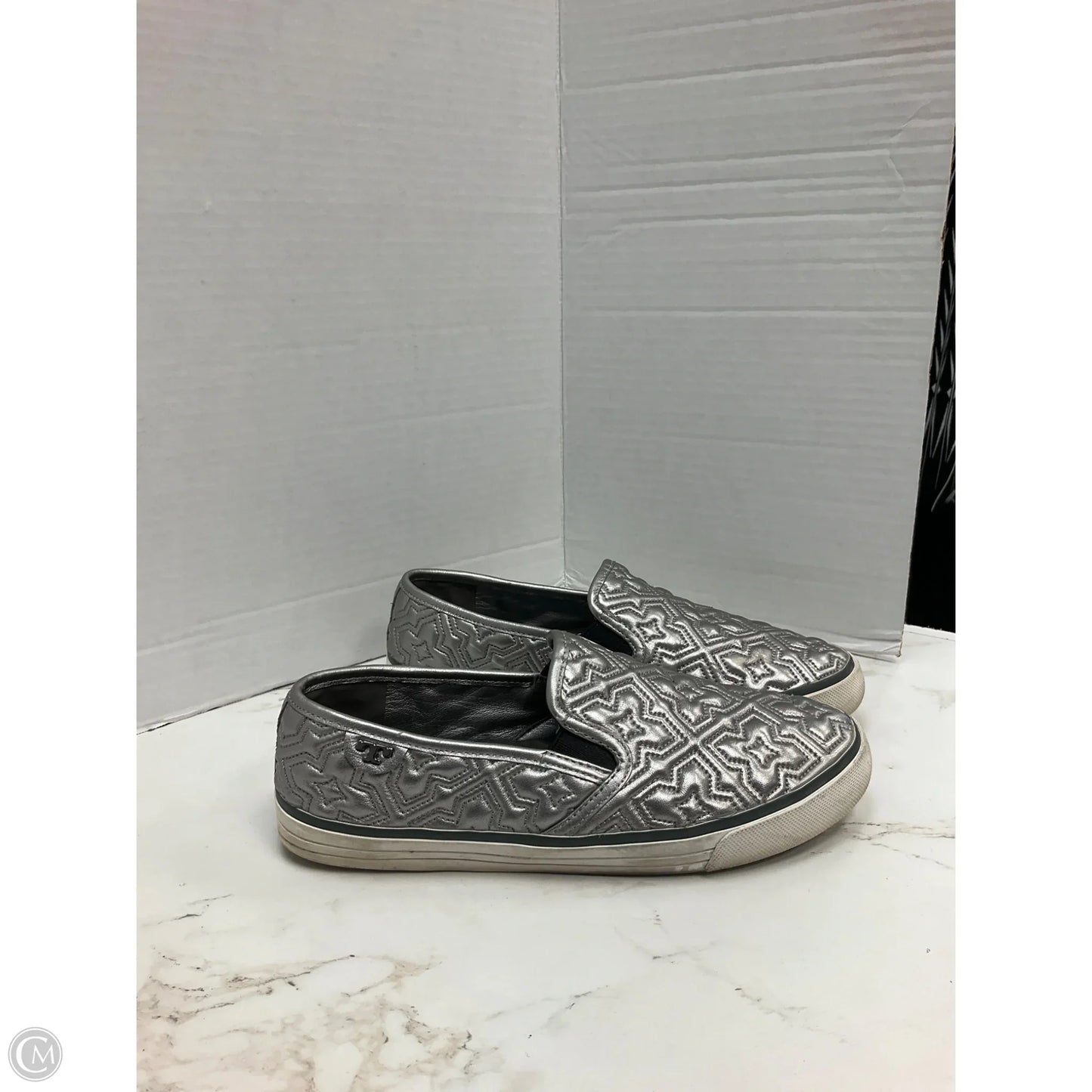 Shoes Designer By Tory Burch In Silver, Size: 8