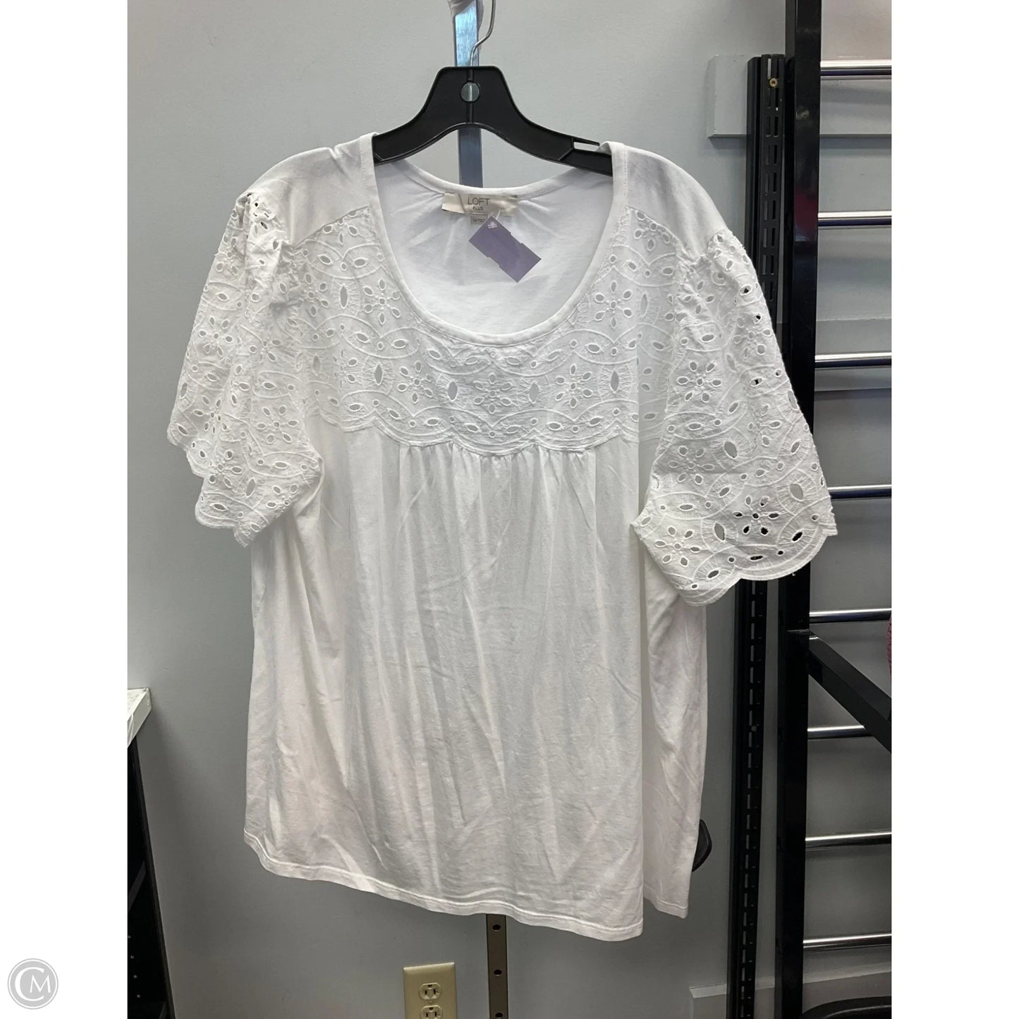 Top Short Sleeve Basic By Loft In White, Size: 20
