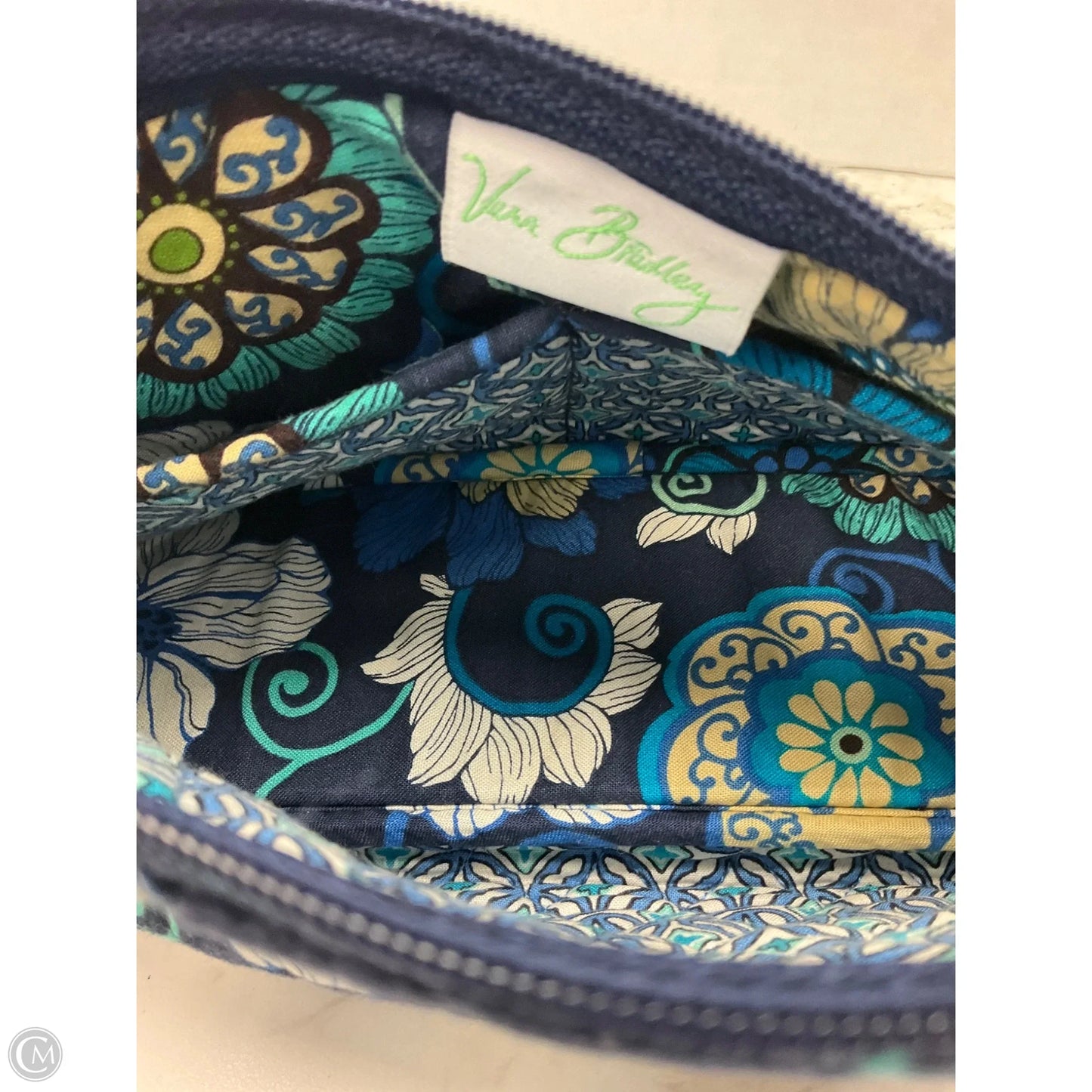 Handbag By Vera Bradley, Size: Small