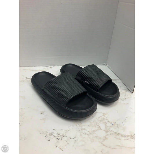 Sandals Flip Flops By Clothes Mentor In Black, Size: 7.5