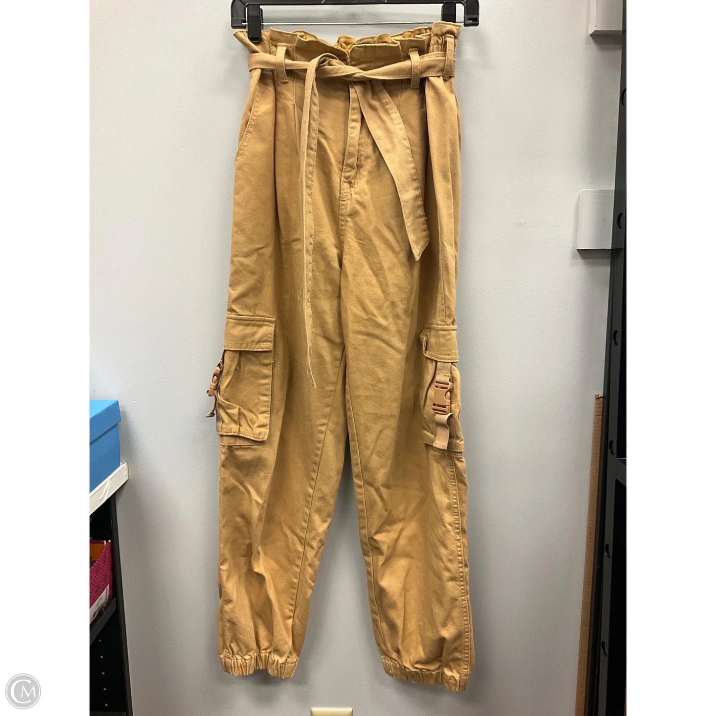Pants Cargo & Utility By Forever 21 In Tan, Size: L
