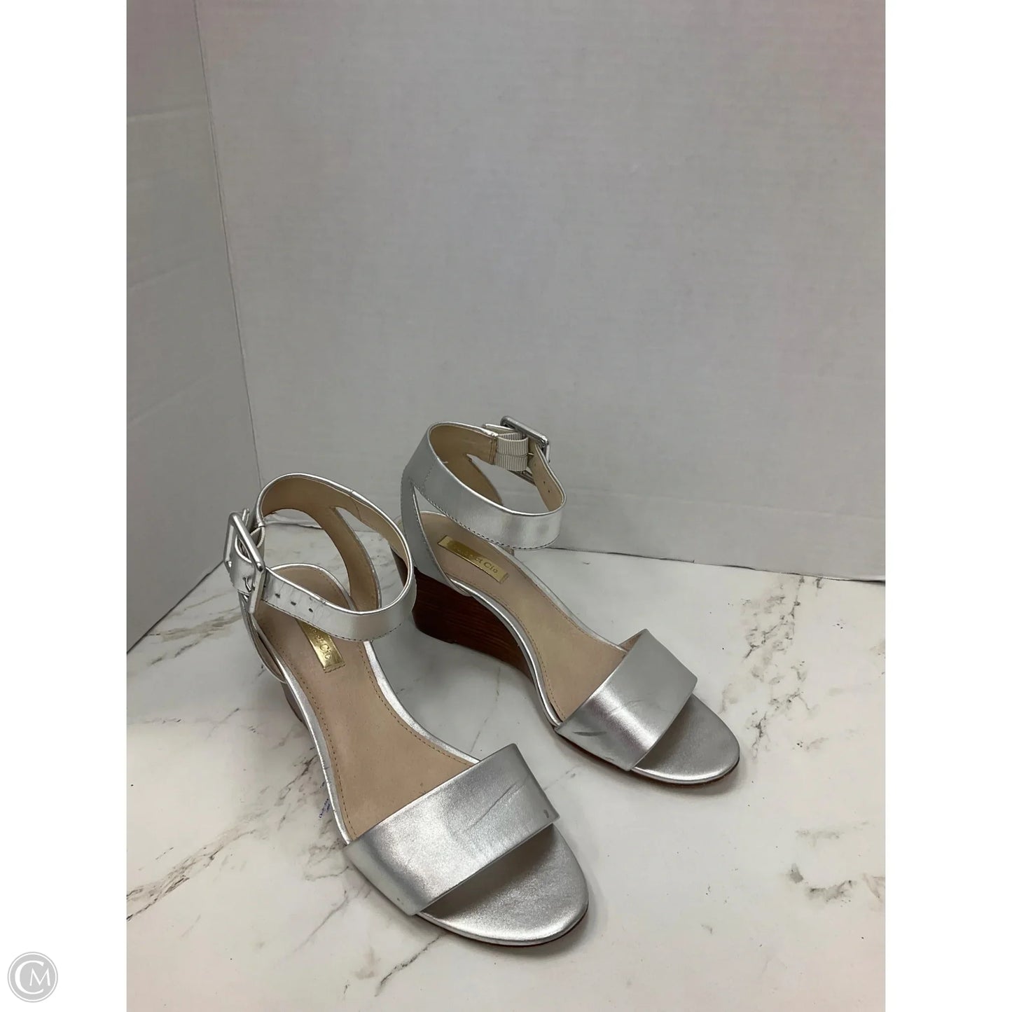 Shoes Heels Wedge By Louise Et Cie In Silver, Size: 7.5