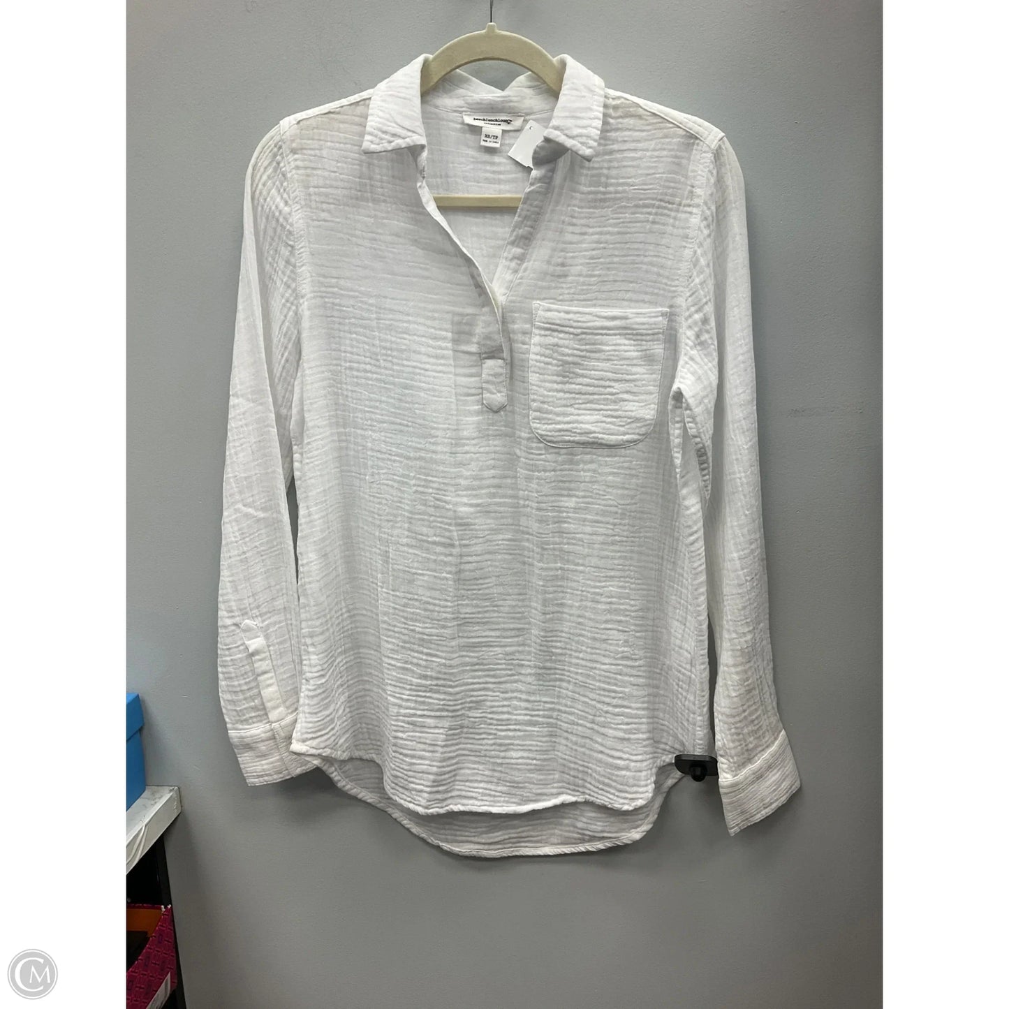 Top Long Sleeve By Beachlunchlounge In White, Size: Xs
