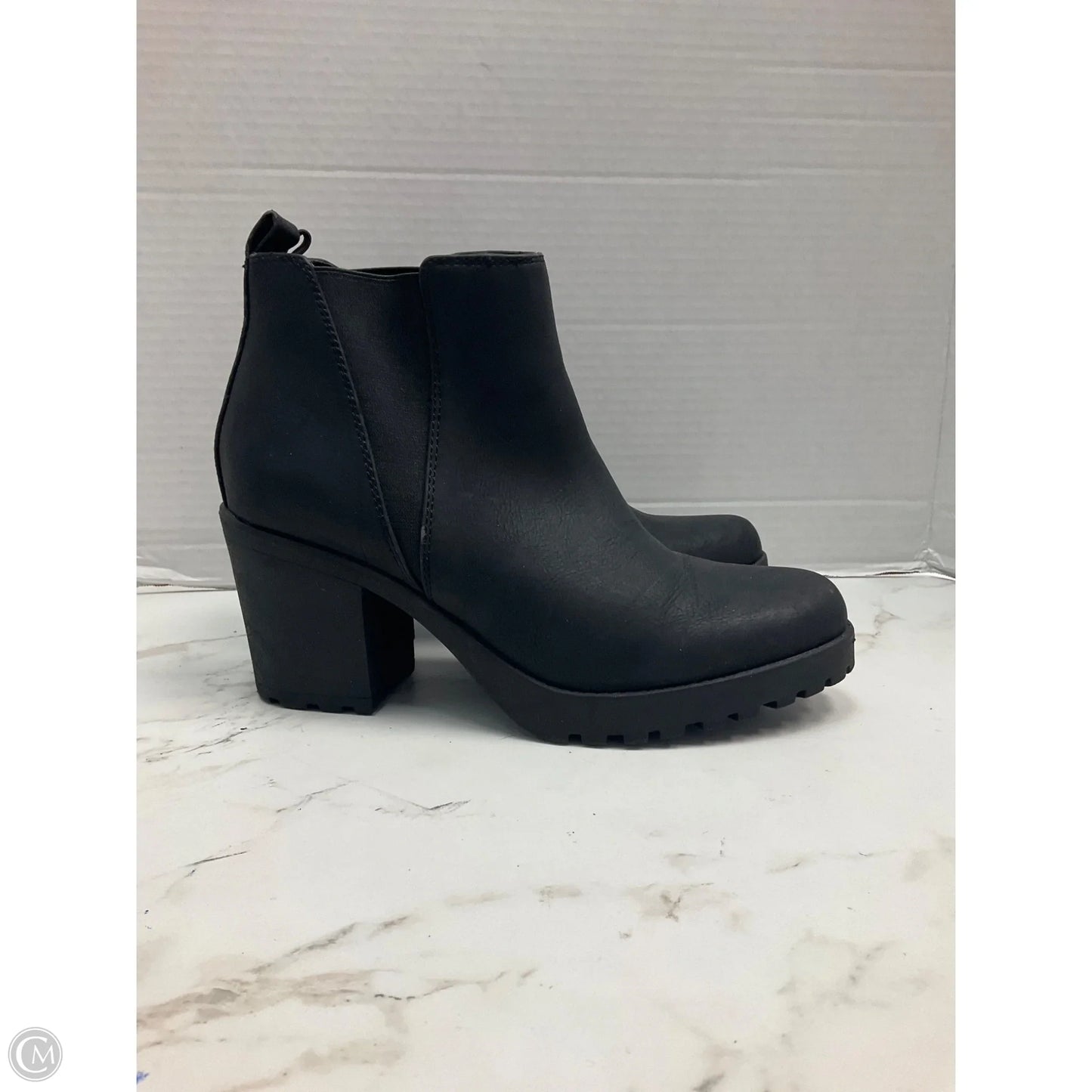 Boots Ankle Heels By Clothes Mentor In Black, Size: 8