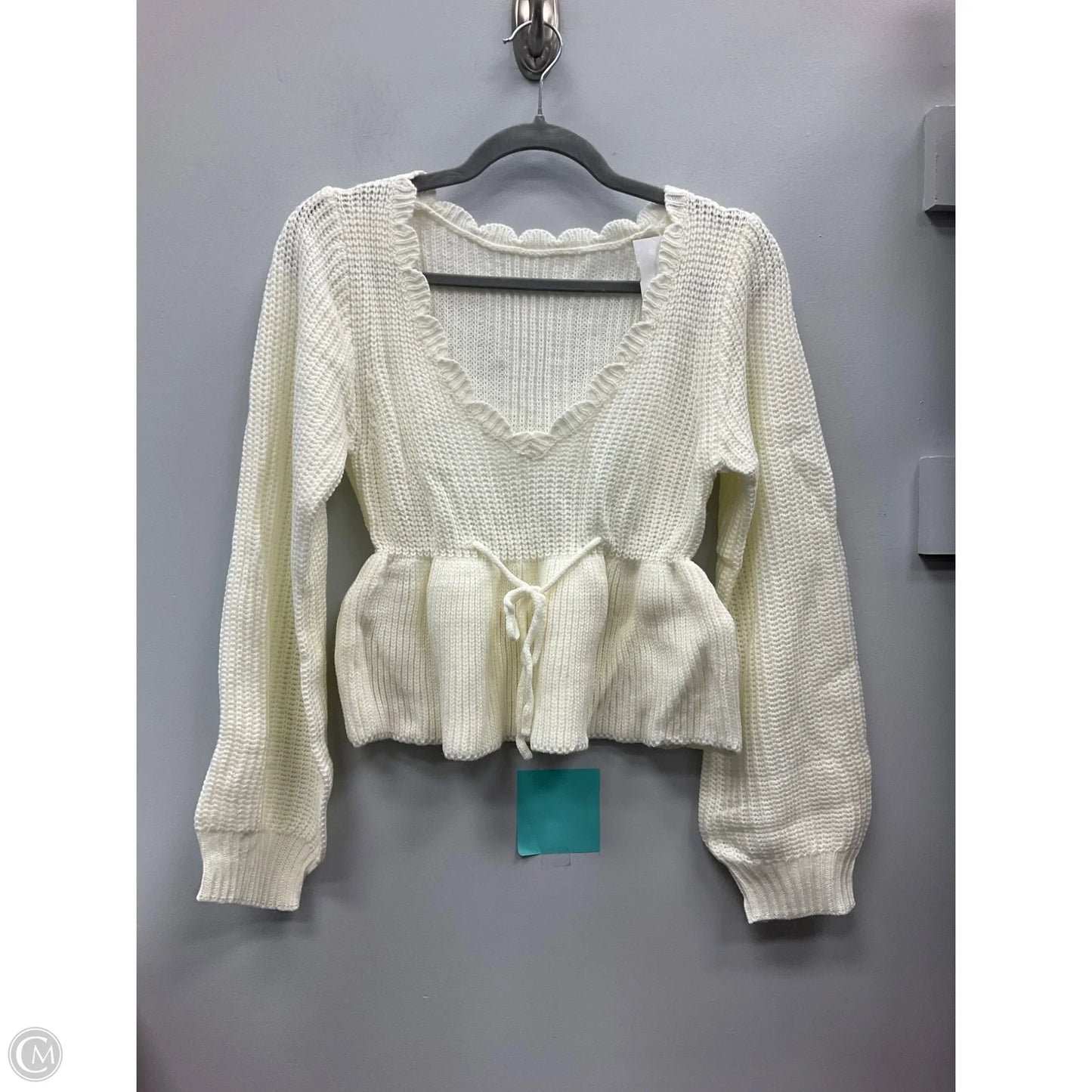 Sweater By Clothes Mentor In Cream, Size: S