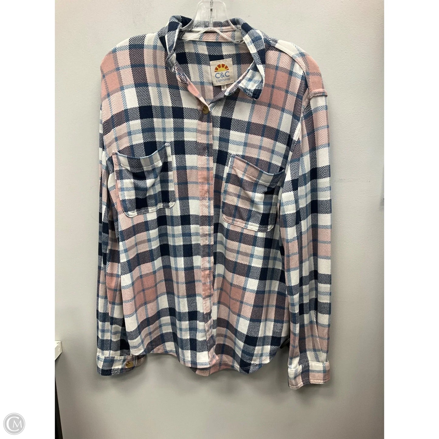 Top Long Sleeve By C And C In Plaid Pattern, Size: L