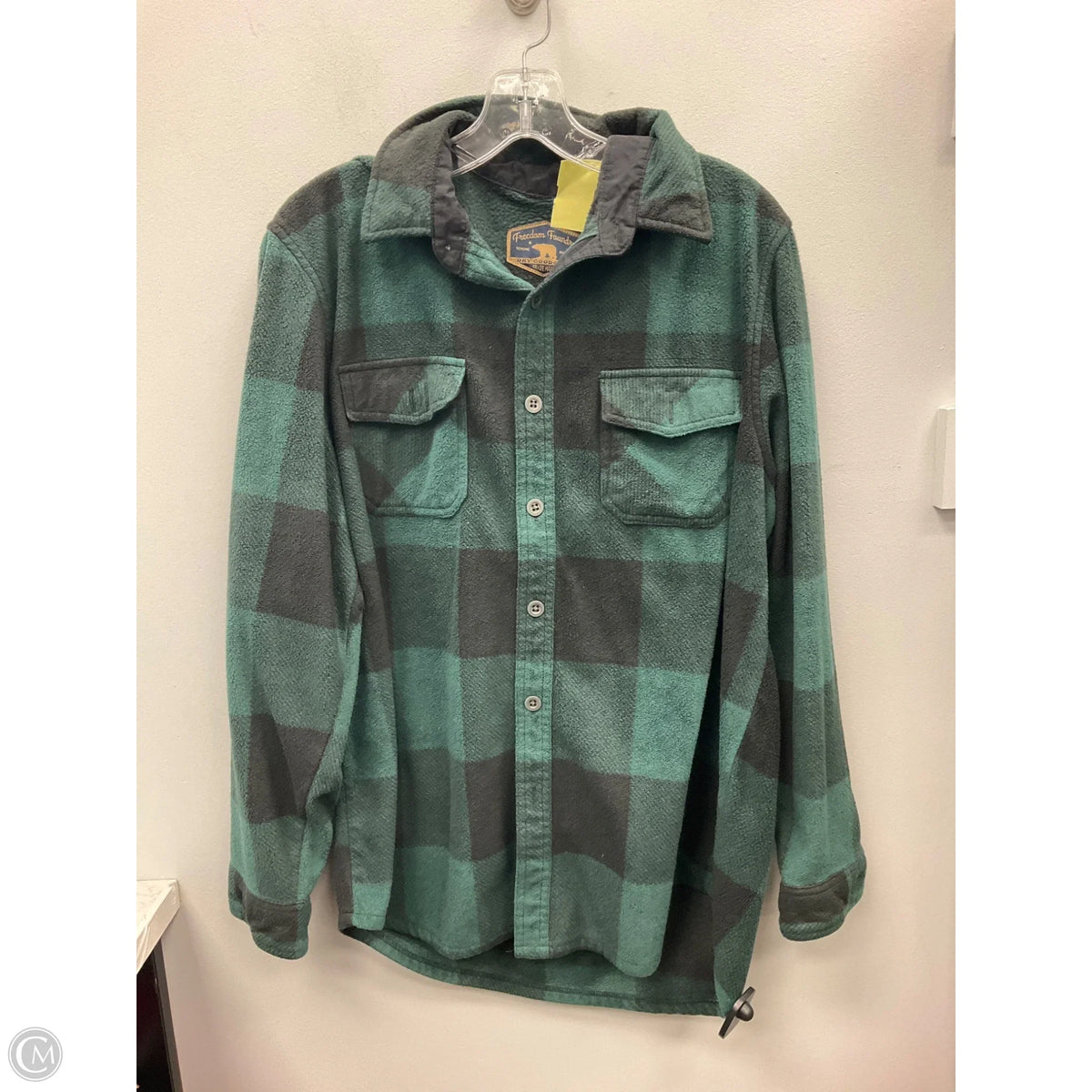 Jacket Shirt By Clothes Mentor In Plaid Pattern, Size: M