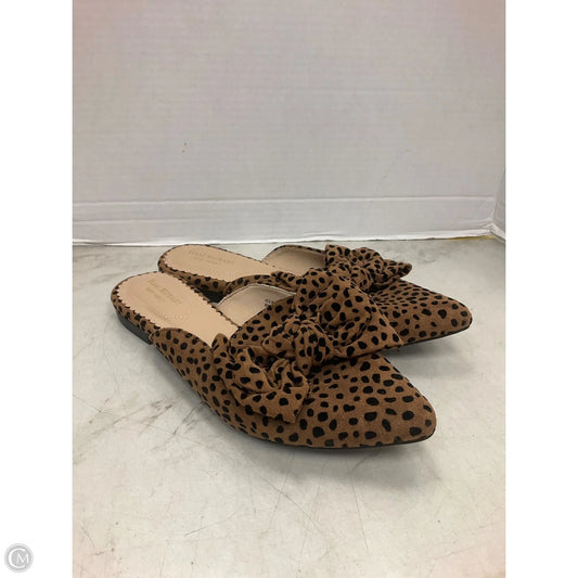 Shoes Flats By Isaac Mizrahi In Animal Print, Size: 8.5