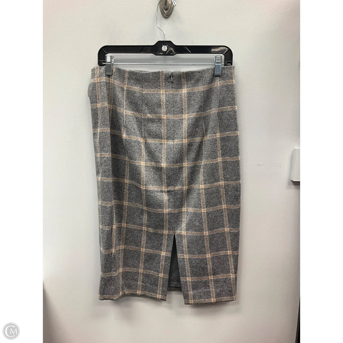 Skirt Mini & Short By Express In Plaid Pattern, Size: M
