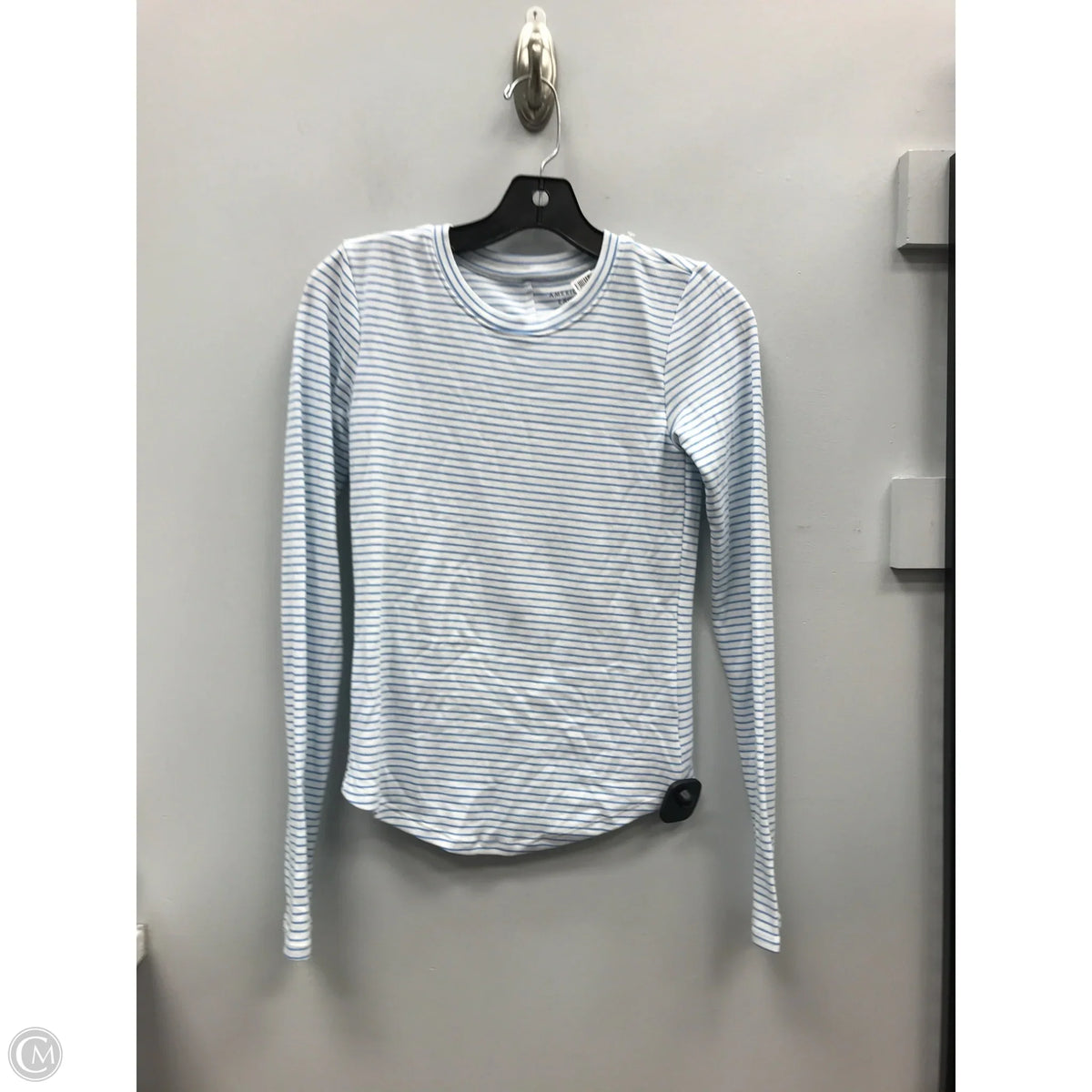 Top Long Sleeve Basic By American Eagle In Striped Pattern, Size: M