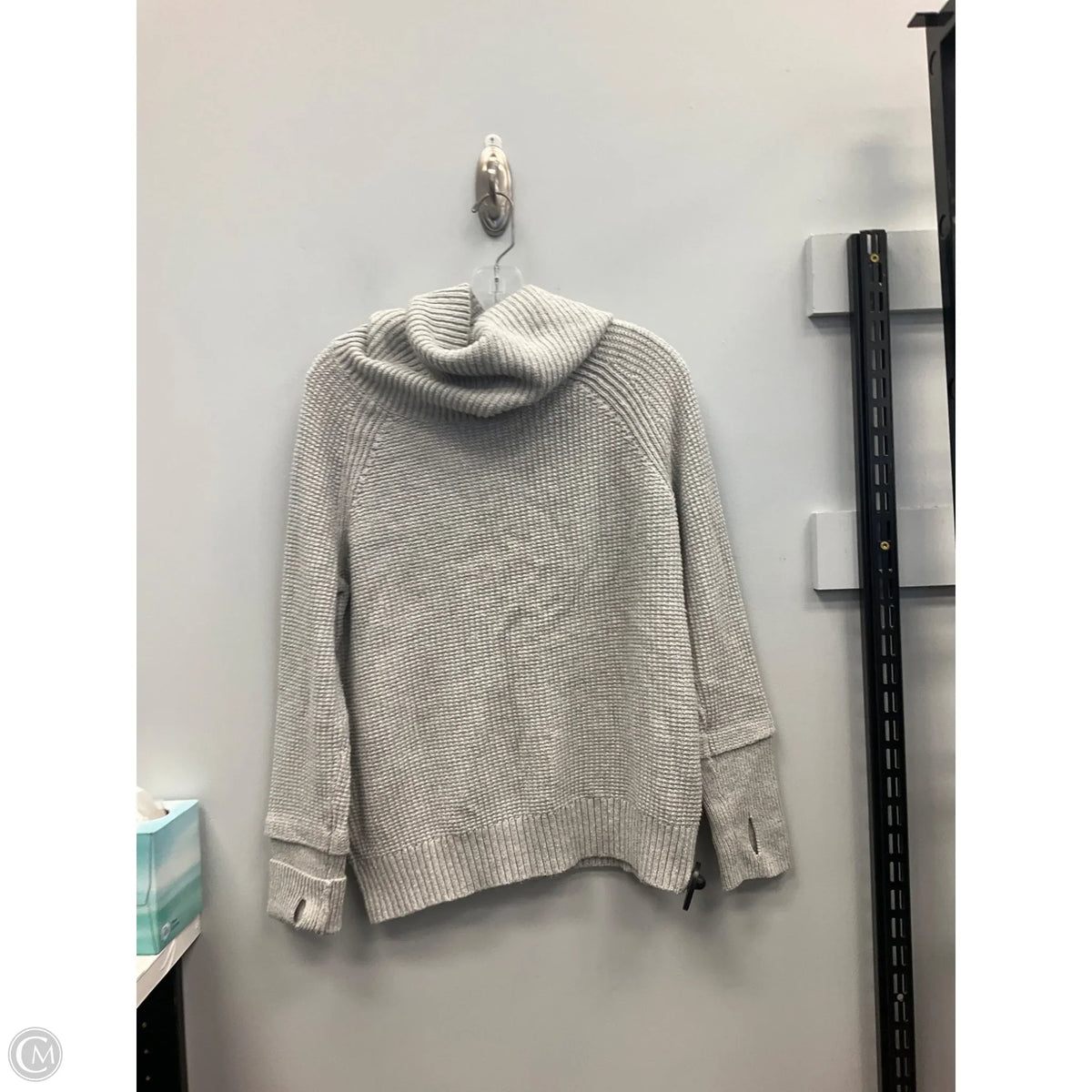 Sweater By Market & Spruce In Grey, Size: M