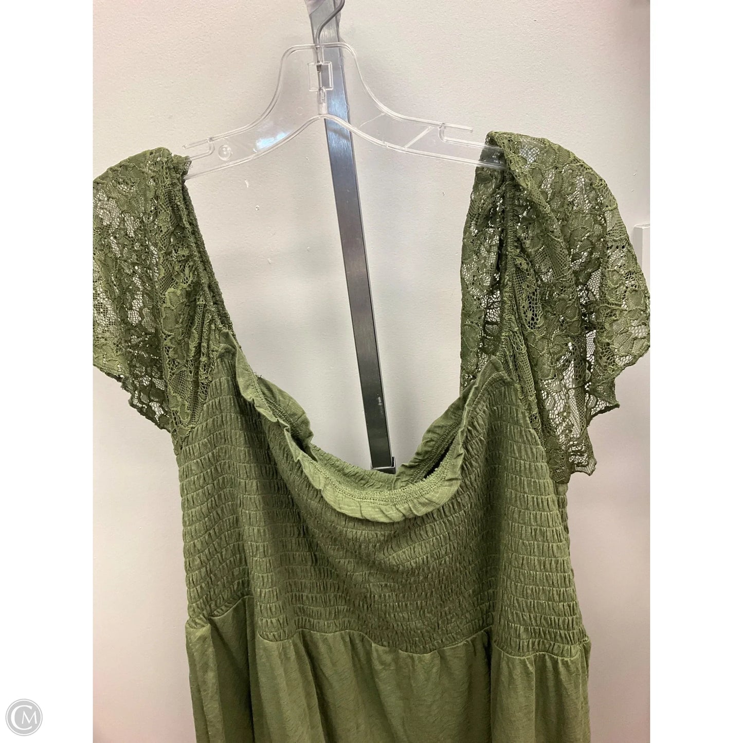 Top Short Sleeve By Torrid In Green, Size: 4x