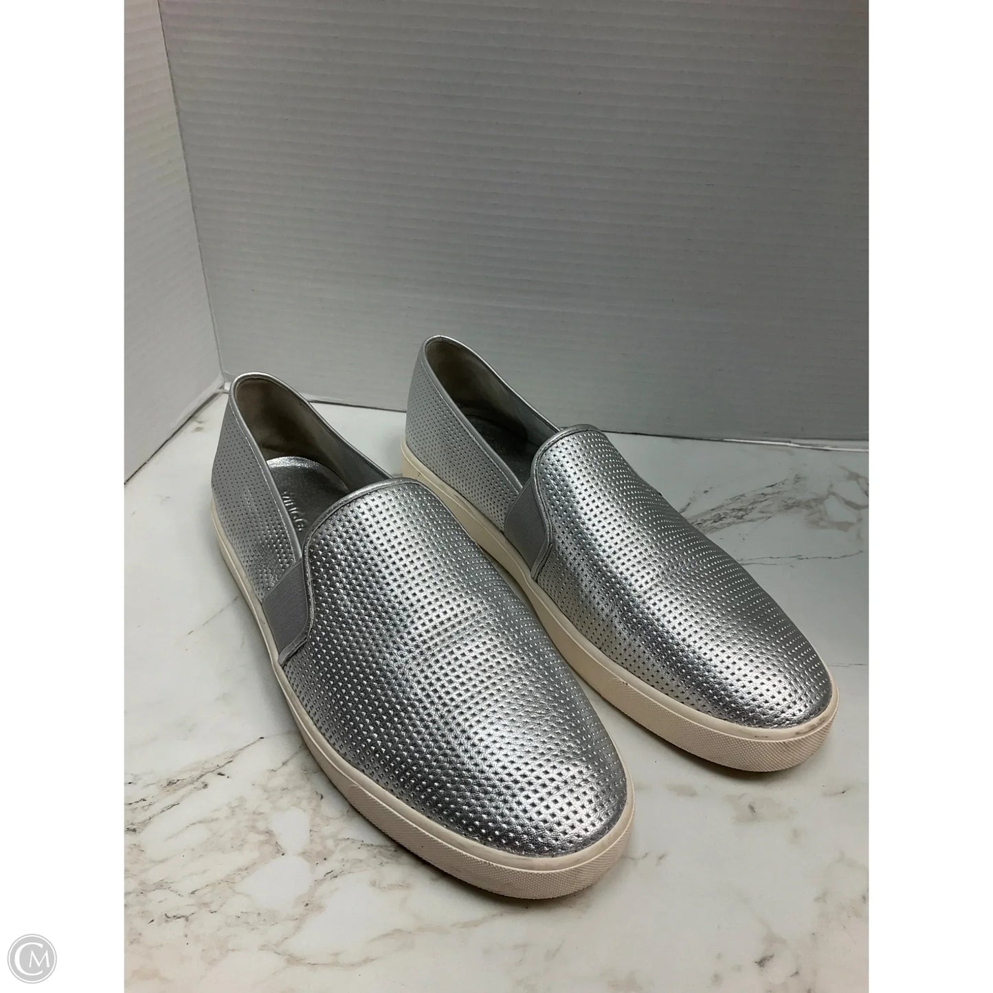 Shoes Flats By Vince In Silver, Size: 13