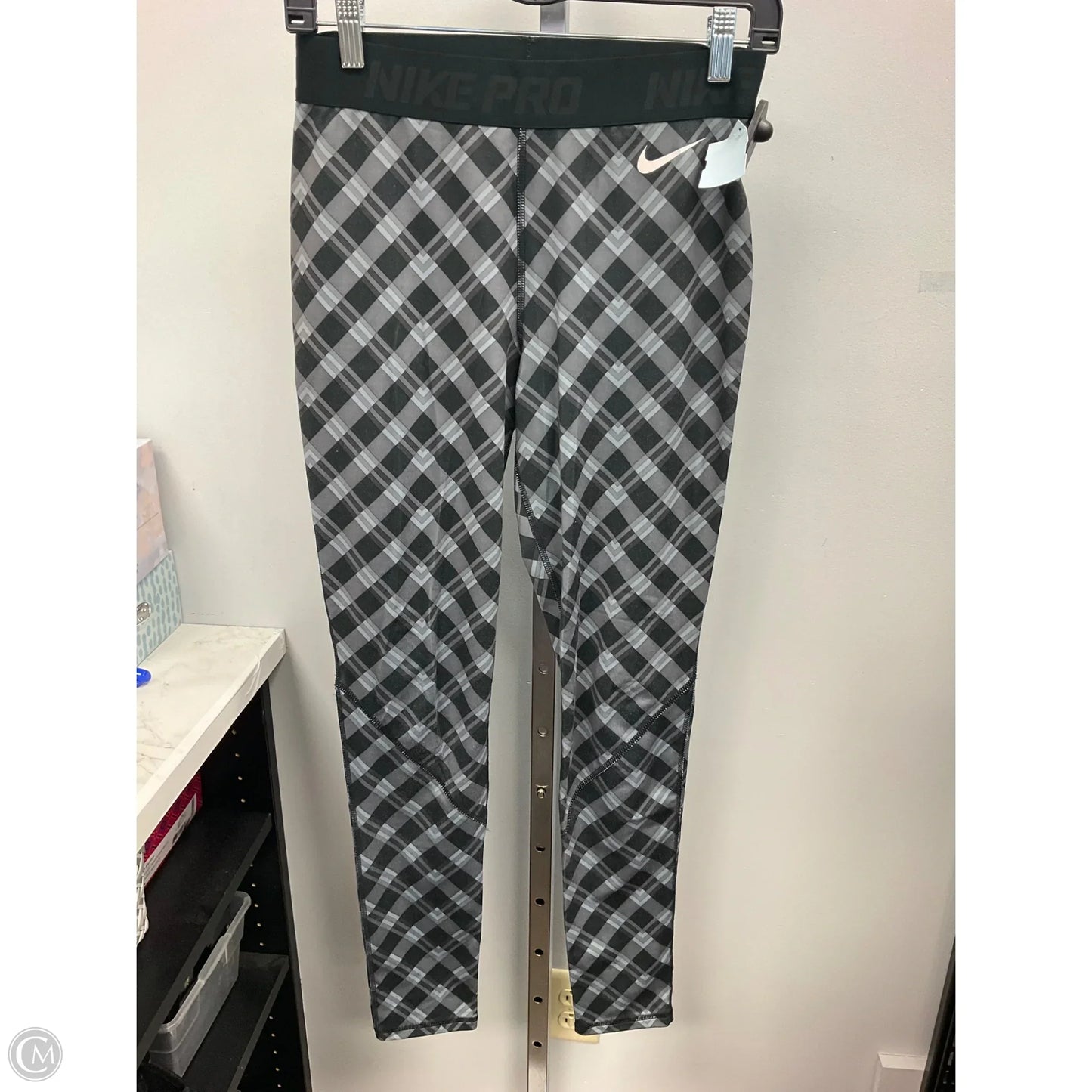 Athletic Leggings By Nike In Black & Grey, Size: M