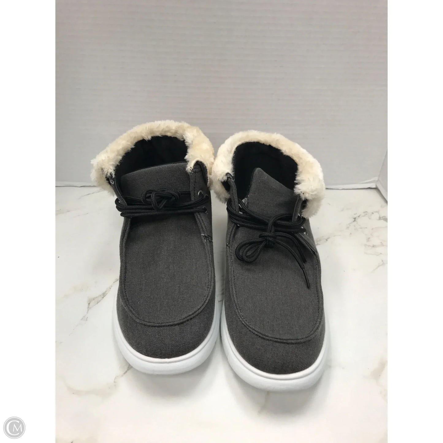 Shoes Sneakers By C And C In Grey, Size: 8.5