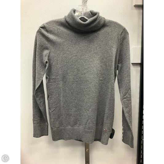Sweater By Tommy Hilfiger In Grey, Size: Xs