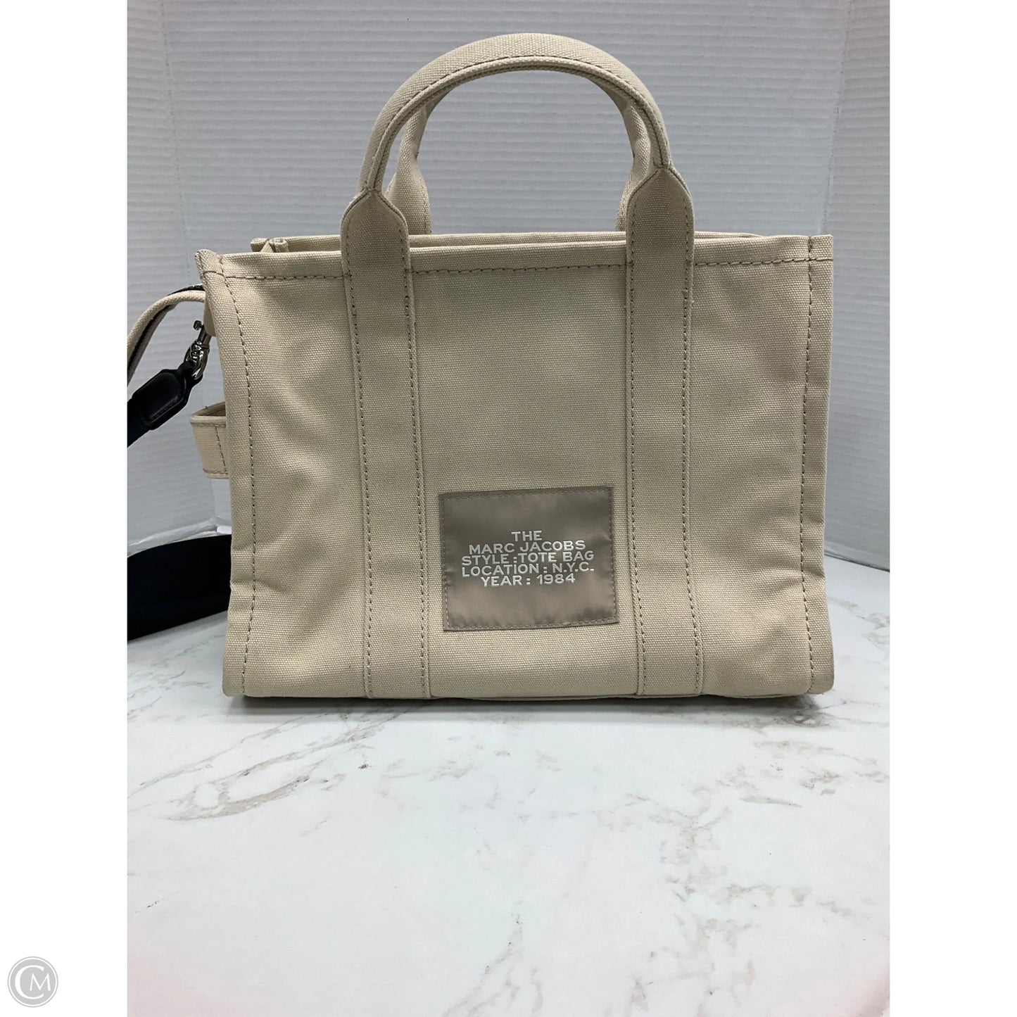 Tote Luxury Designer By Marc Jacobs, Size: Medium