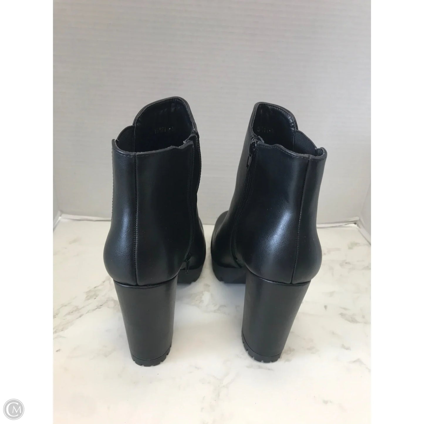 Boots Ankle Heels By Clothes Mentor In Black, Size: 8