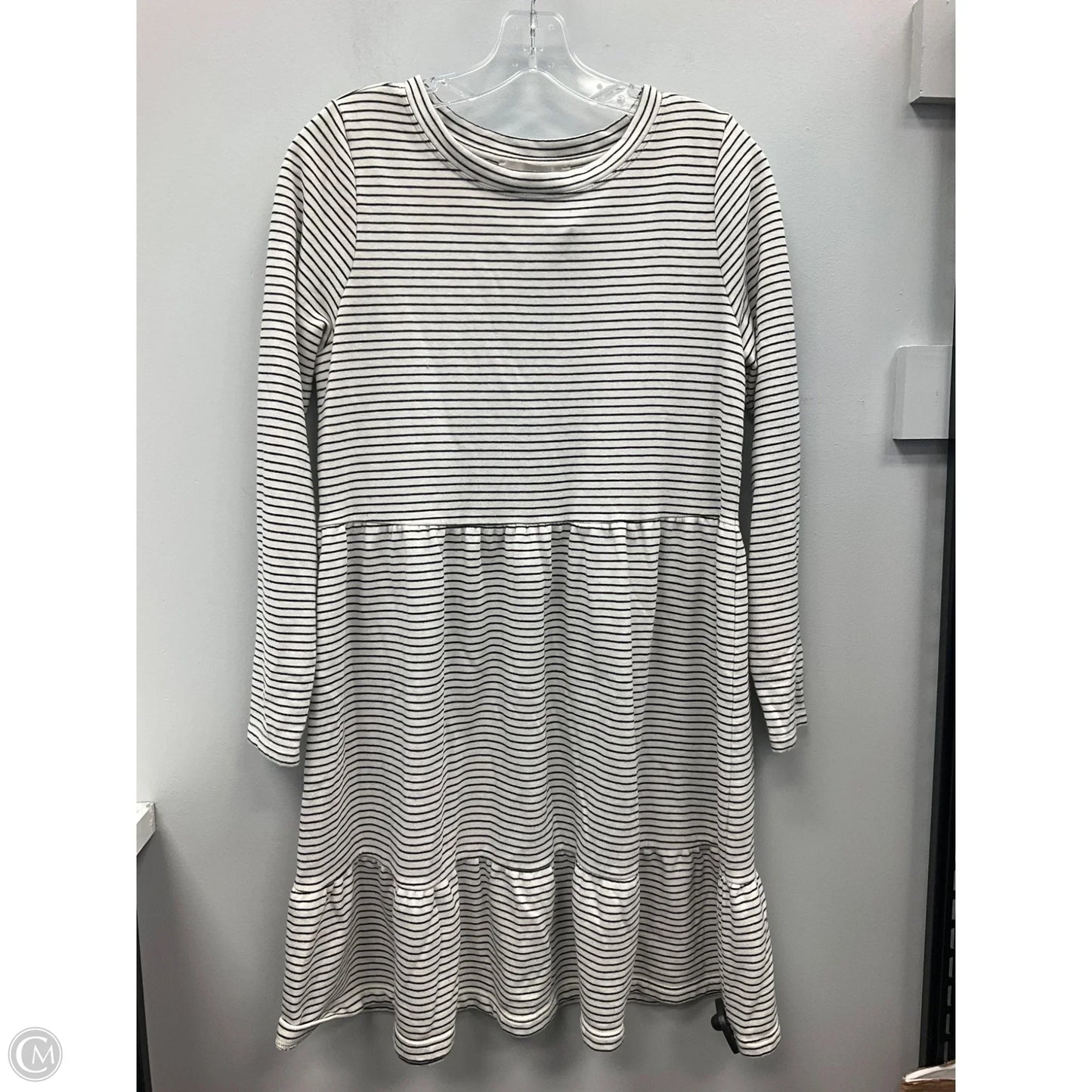 Dress Casual Short By Loft In Striped Pattern, Size: S
