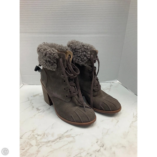 Shoes Designer By Ugg In Brown, Size: 9.5