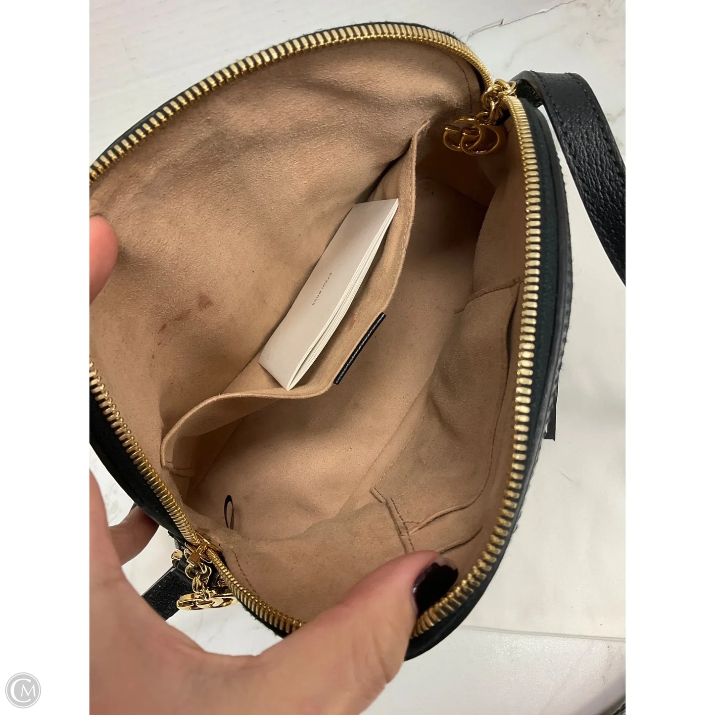 Crossbody Luxury Designer By Gucci, Size: Medium