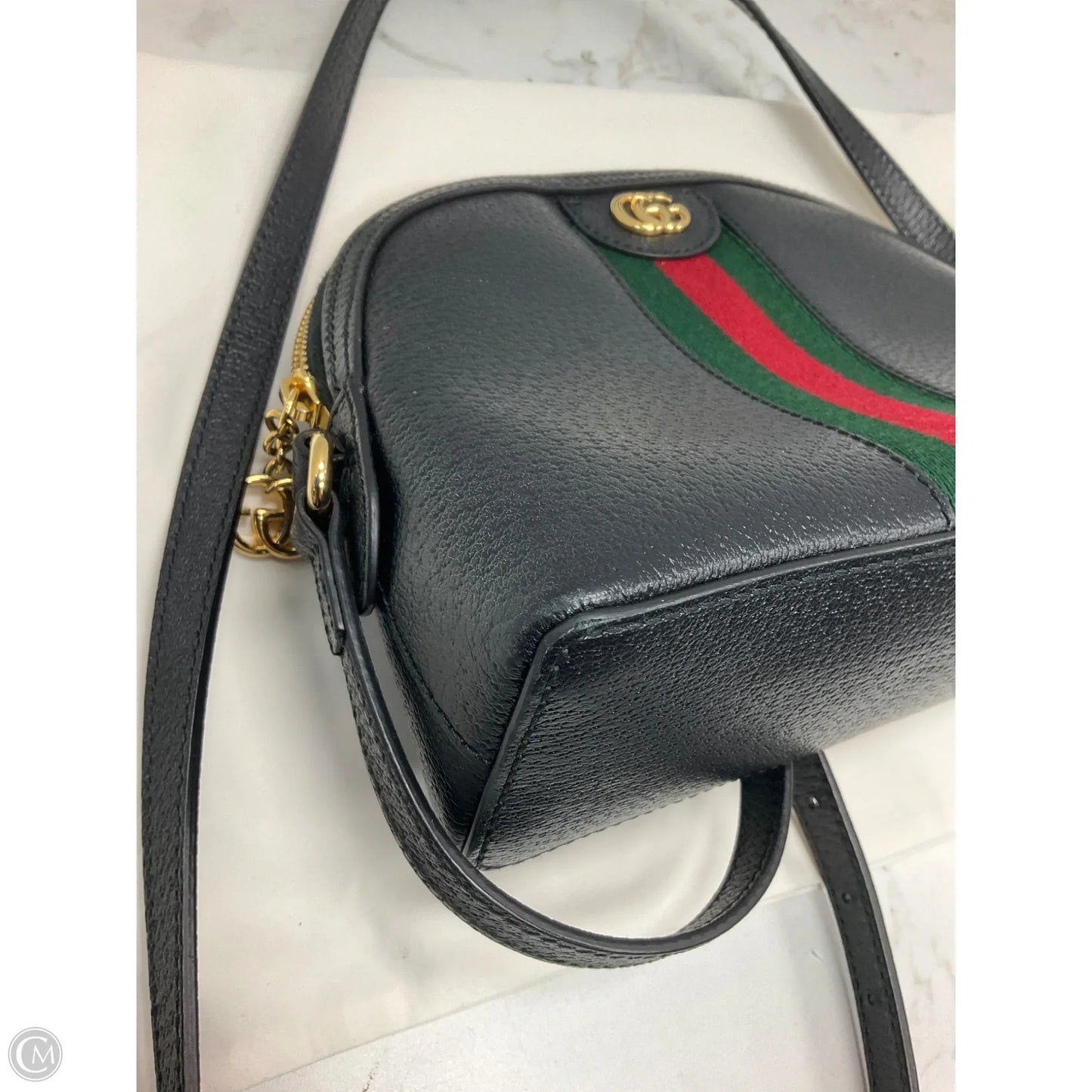 Crossbody Luxury Designer By Gucci, Size: Medium
