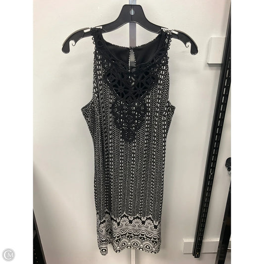 Dress Casual Short By White House Black Market In Black & White, Size: M