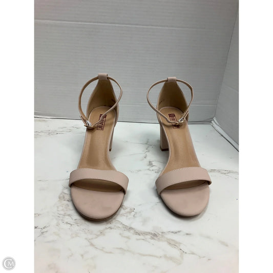 Sandals Heels Block By Clothes Mentor In Cream, Size: 7.5