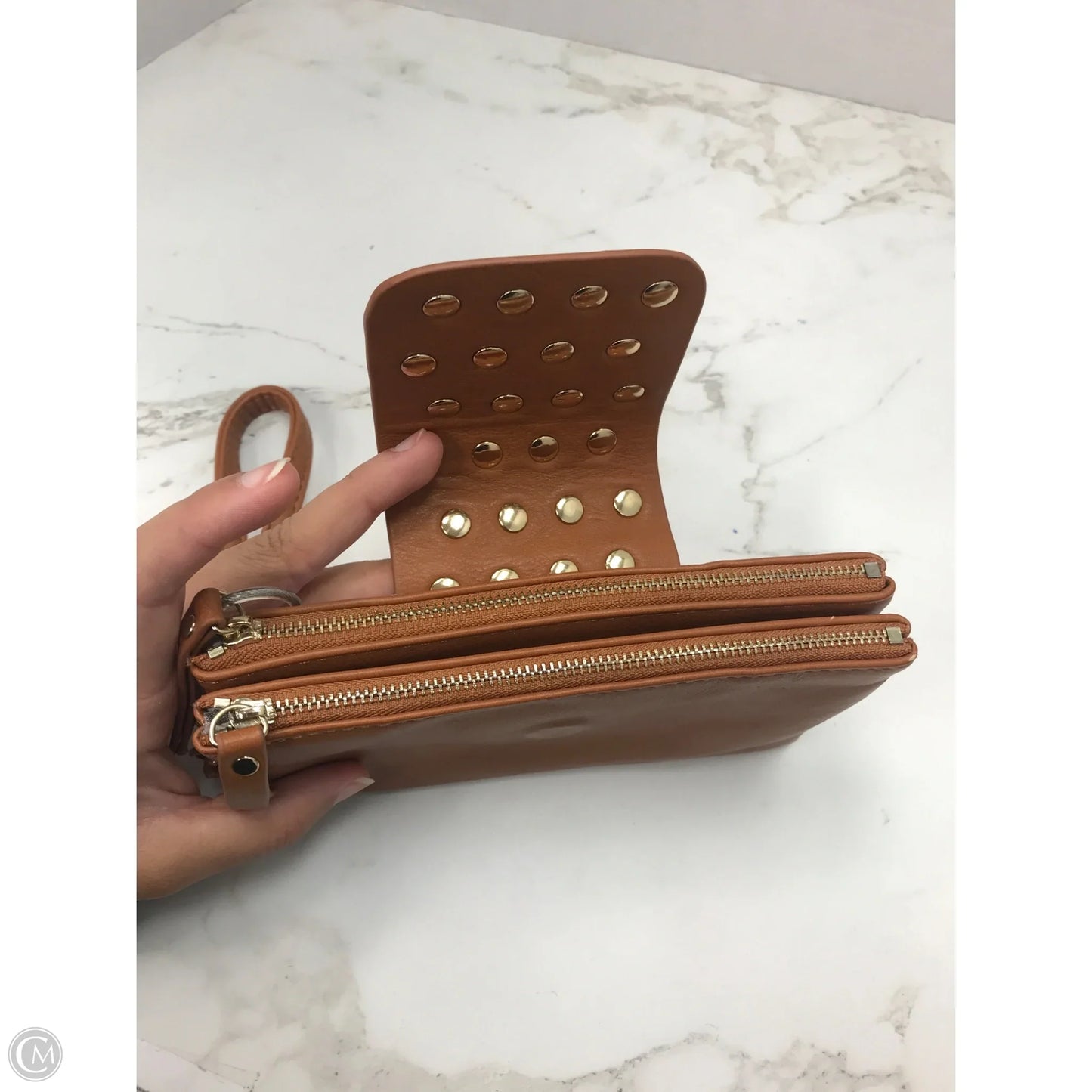 Wristlet By Clothes Mentor, Size: Large