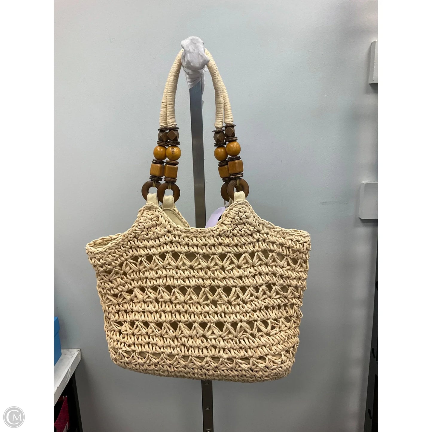Tote By Clothes Mentor, Size: Medium