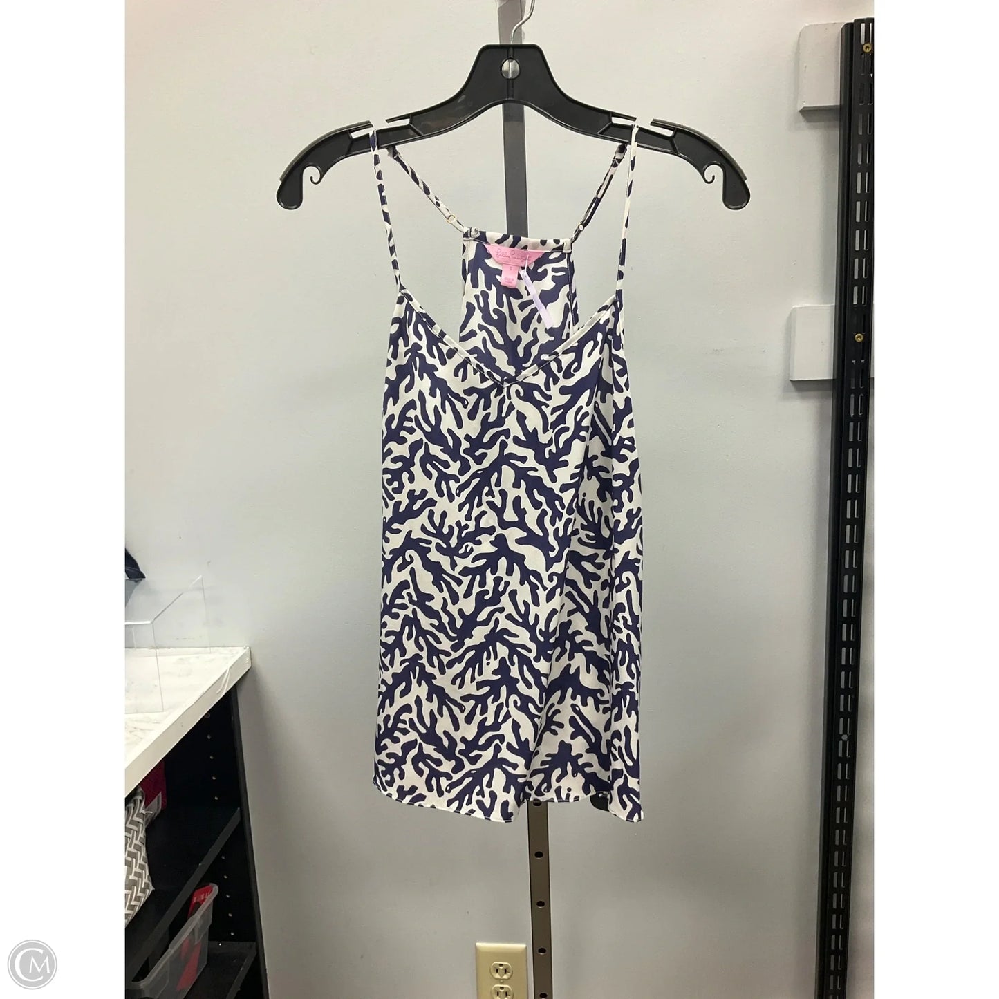 Top Sleeveless Designer By Lilly Pulitzer In Blue & White, Size: S