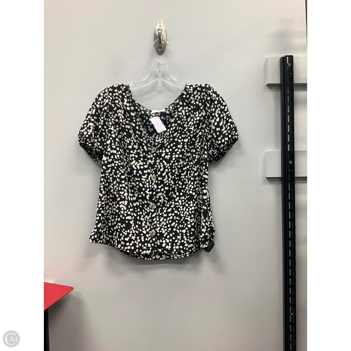 Top Short Sleeve By Everly In Black & Cream, Size: S