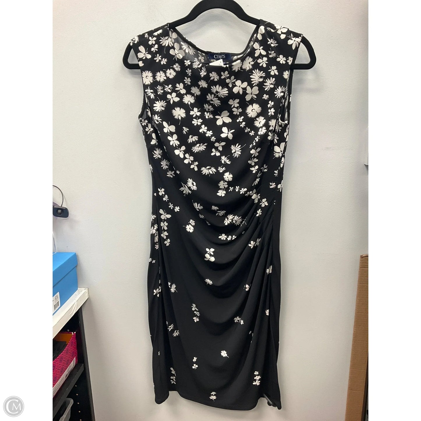 Dress Casual Midi By Chaps In Black & White, Size: M