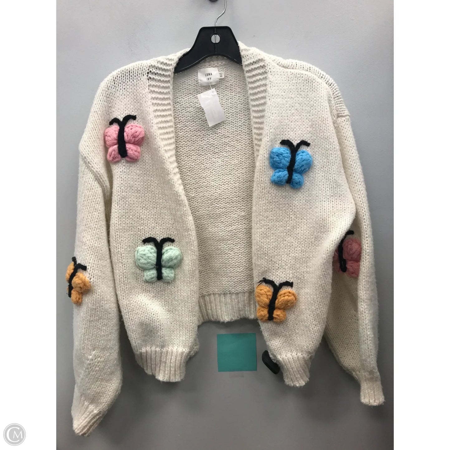 Sweater Cardigan By Clothes Mentor In Cream, Size: Xs