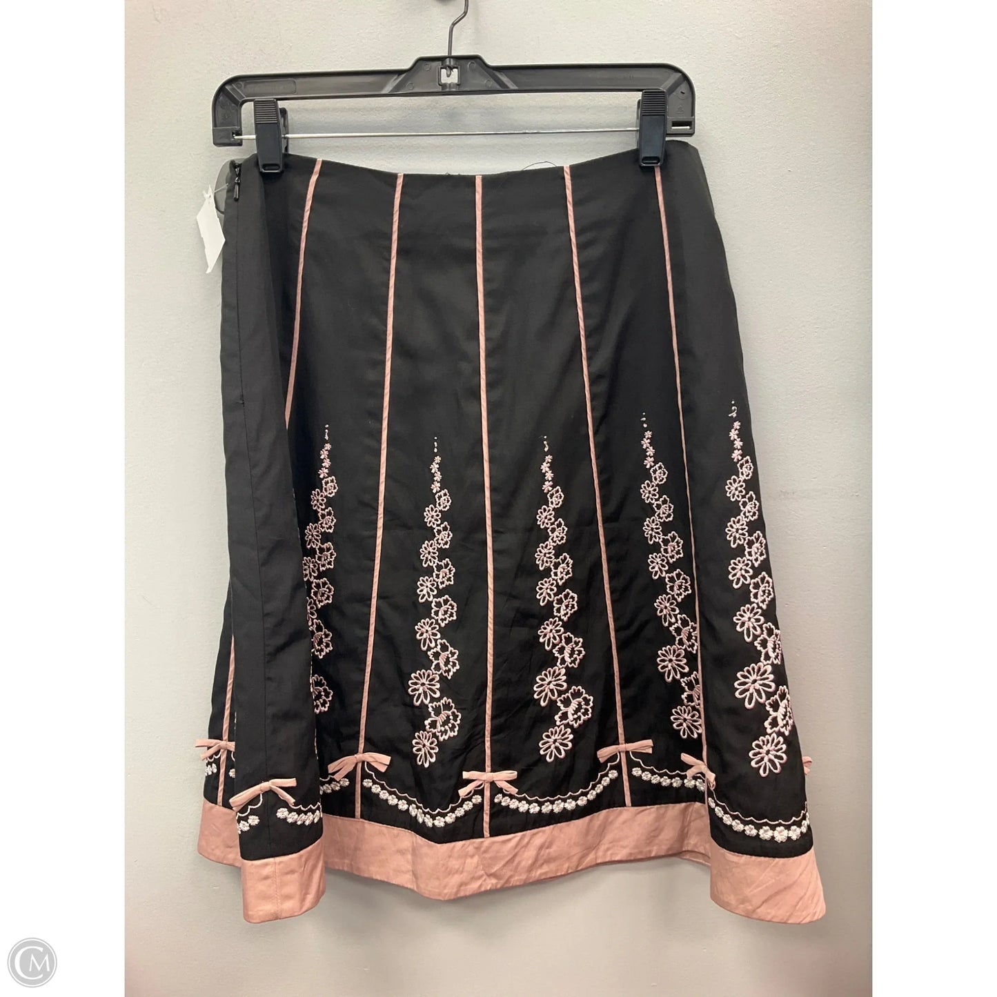 Skirt Mini & Short By Odille In Black & Pink, Size: 4