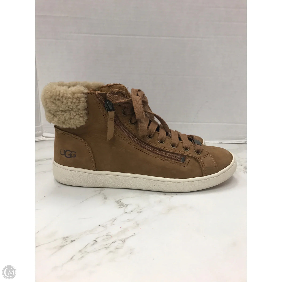 Shoes Designer By Ugg In Tan, Size: 9