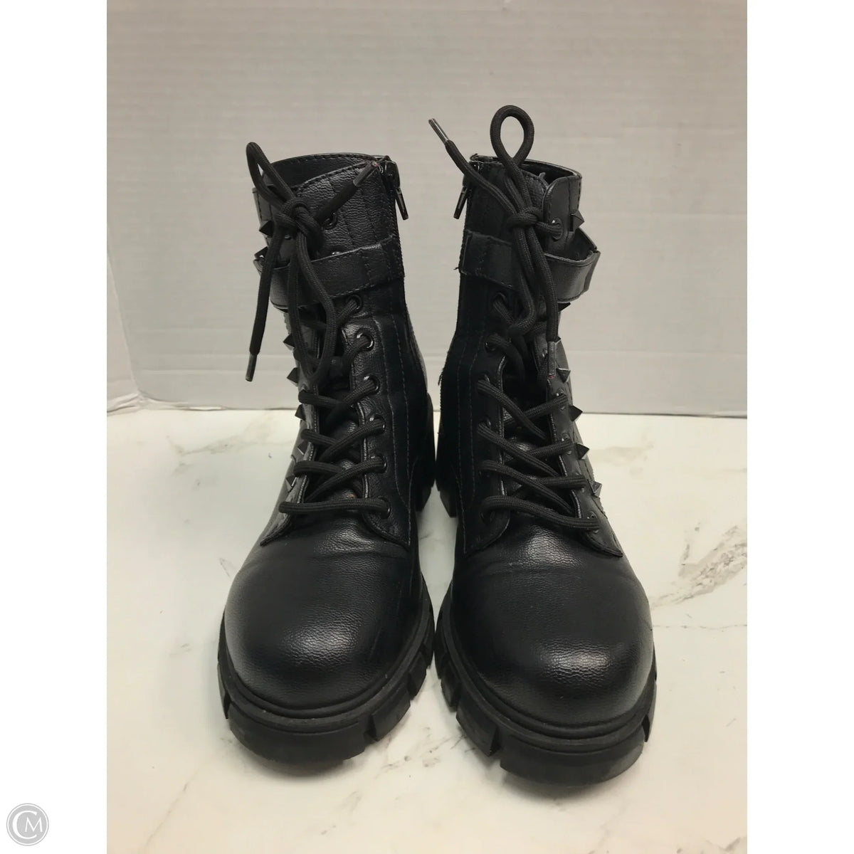 Boots Combat By Guess In Black, Size: 6