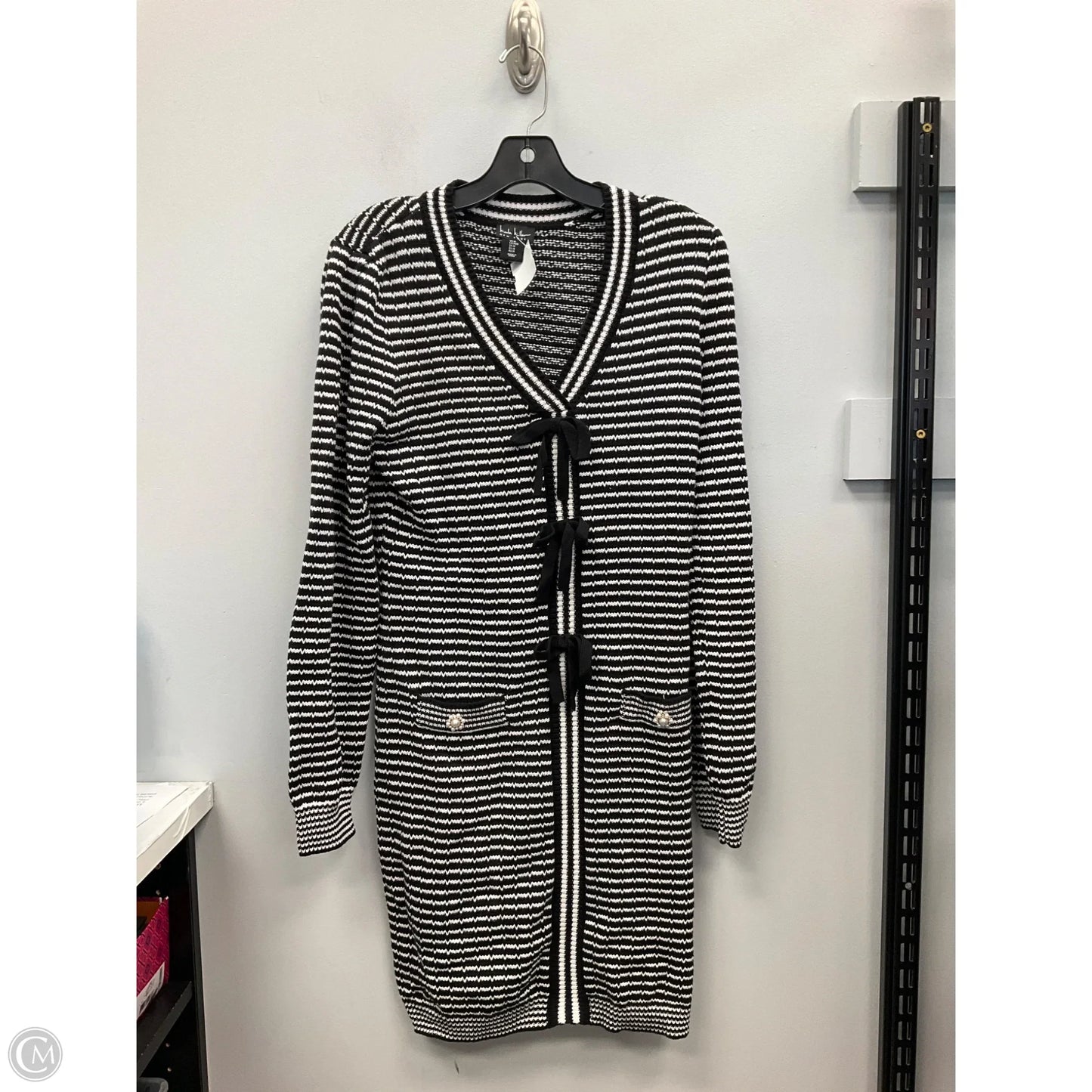 Dress Sweater By Nicole Miller In Striped Pattern, Size: M