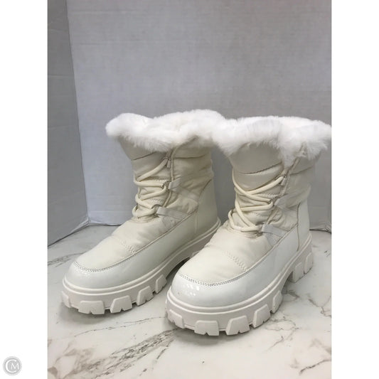 Boots Snow By Fashion Nova In Cream, Size: 10