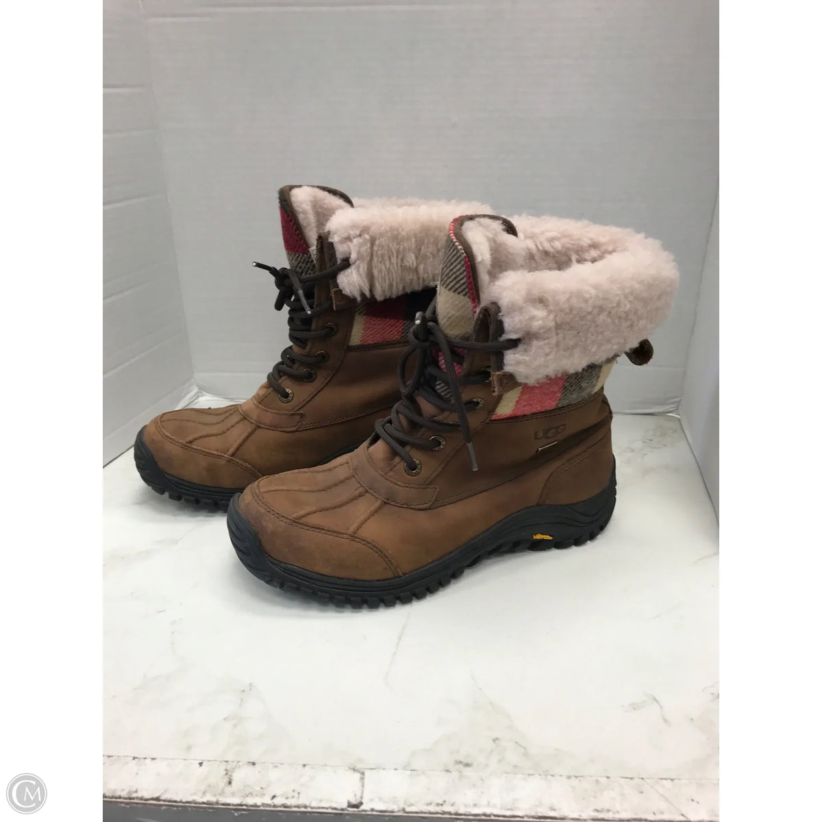 Boots Designer By Ugg In Brown, Size: 8