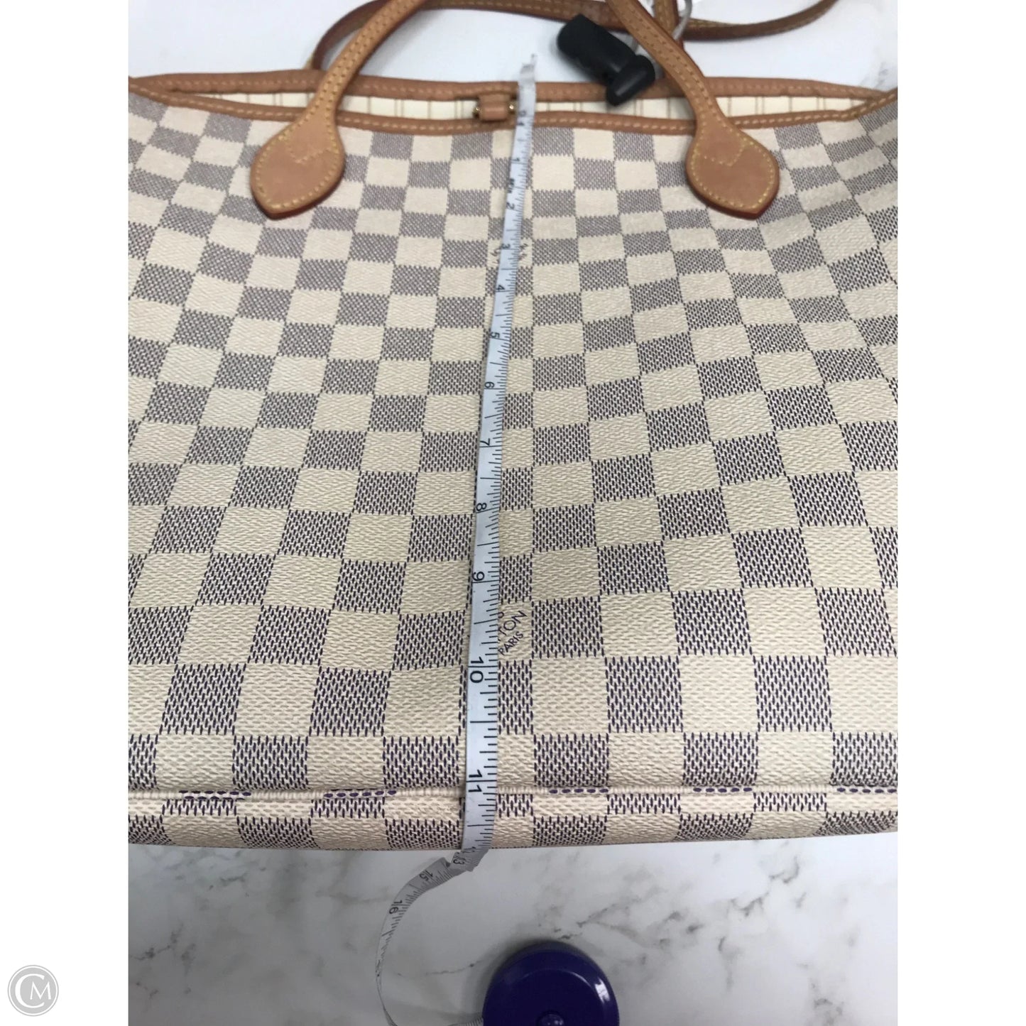 Handbag Luxury Designer By Louis Vuitton, Size: Medium