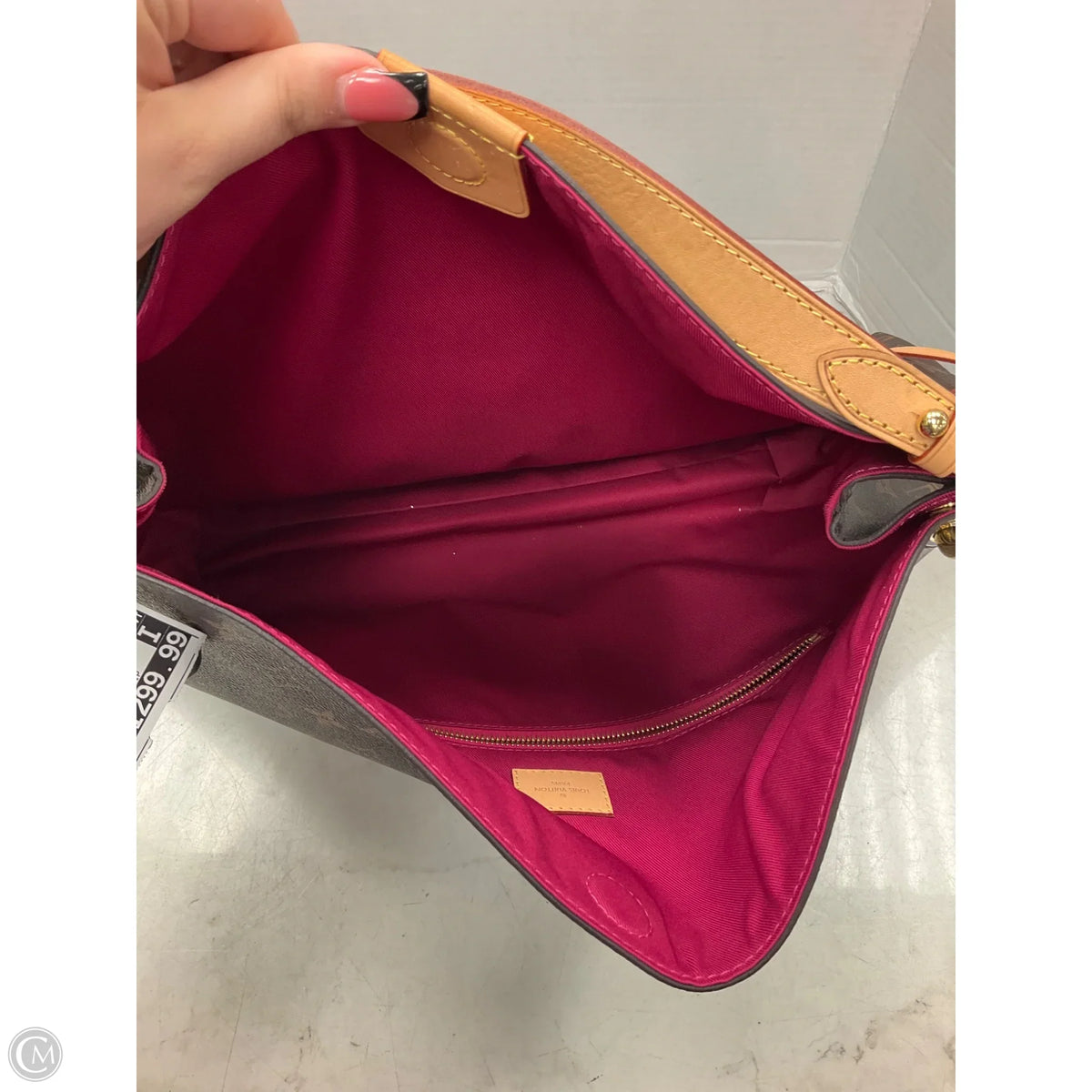 Handbag Luxury Designer By Louis Vuitton, Size: Large