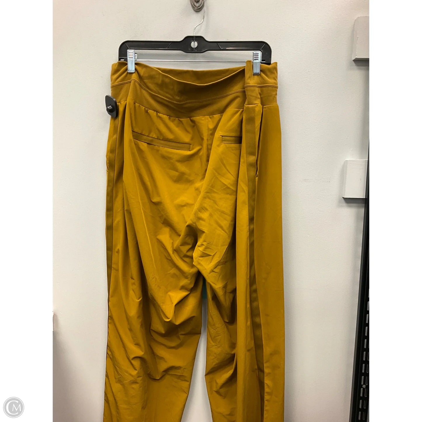 Athletic Pants By Athleta In Gold, Size: 20